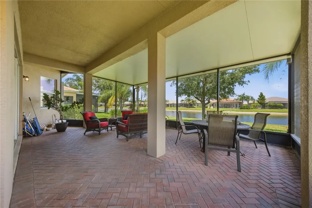 16239 Cape Coral Drive Wimauma FL 33598