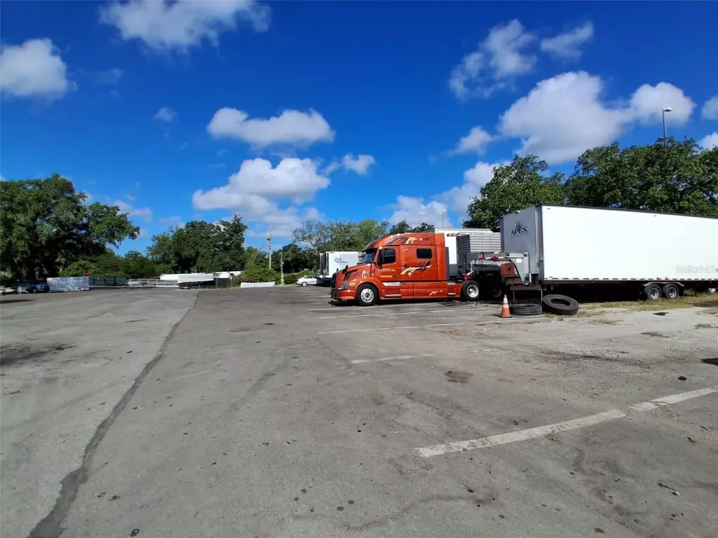 7001 Causeway Boulevard Tampa FL 33619