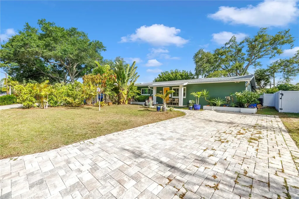 263 42nd Avenue NE St Petersburg FL 33703