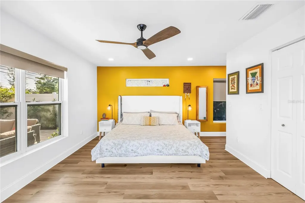 263 42nd Avenue NE St Petersburg FL 33703