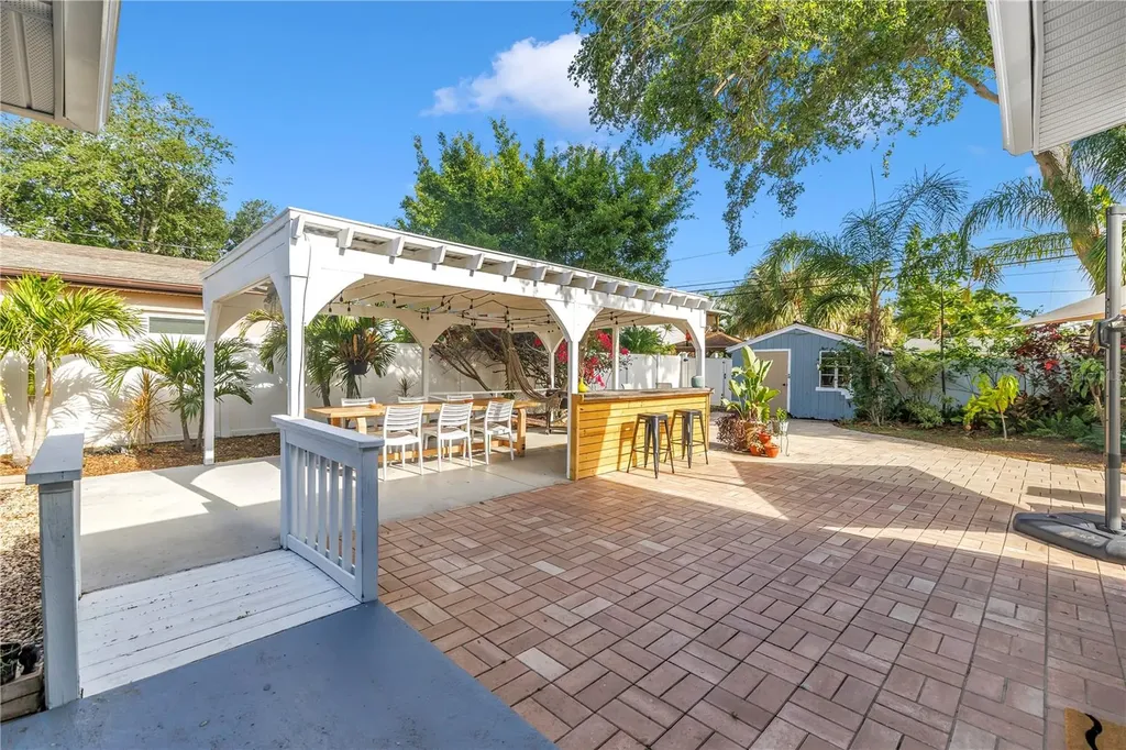 263 42nd Avenue NE St Petersburg FL 33703