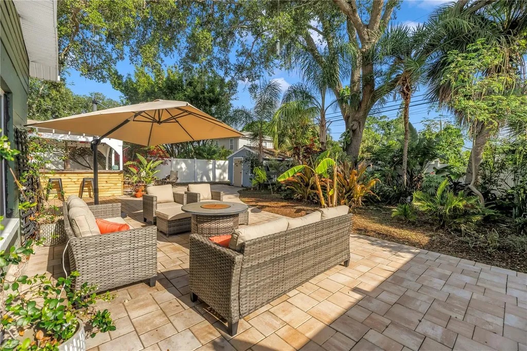 263 42nd Avenue NE St Petersburg FL 33703