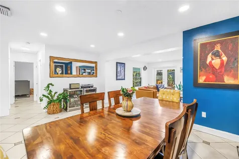 263 42nd Avenue NE St Petersburg FL 33703