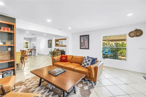 263 42nd Avenue NE St Petersburg FL 33703