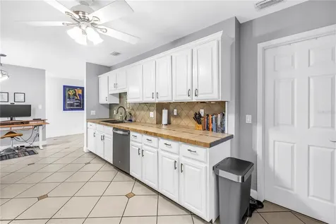 263 42nd Avenue NE St Petersburg FL 33703