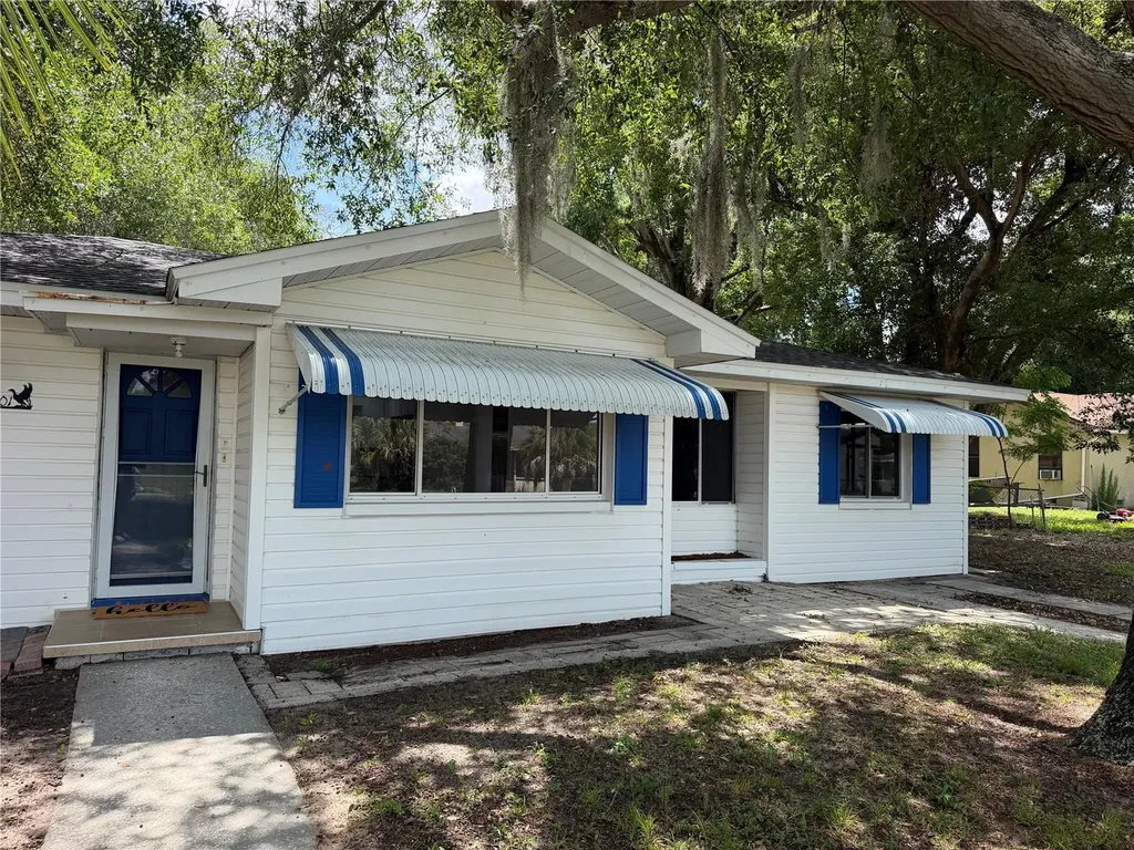 301 S Seminole Avenue Minneola FL 34715
