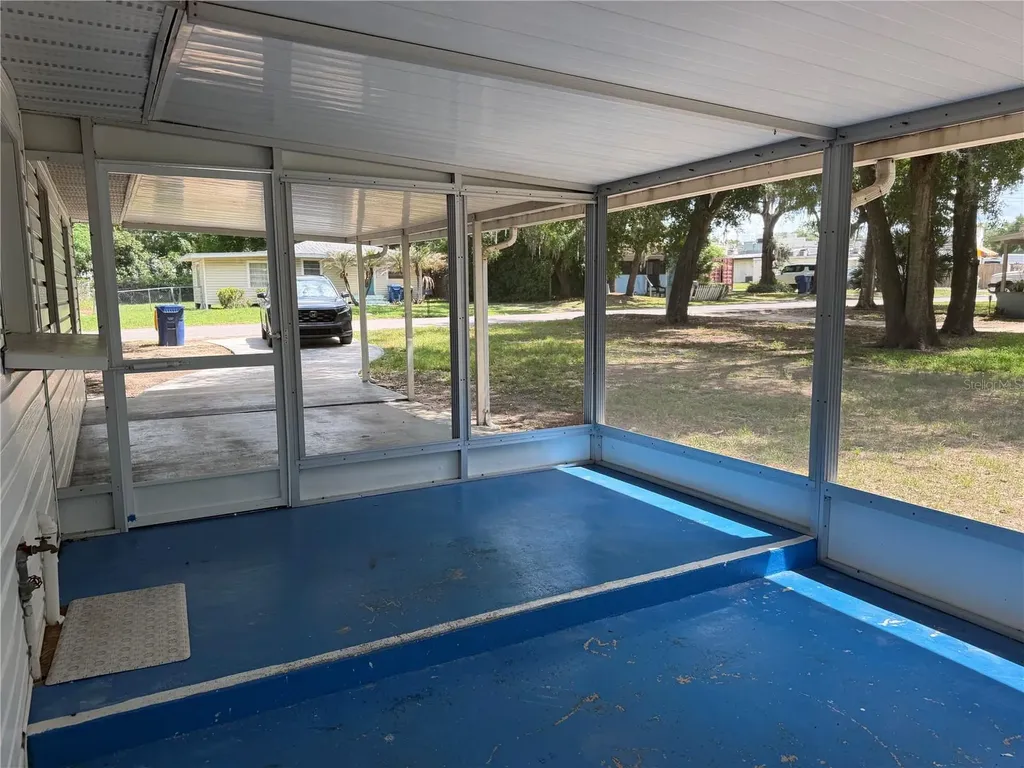 301 S Seminole Avenue Minneola FL 34715