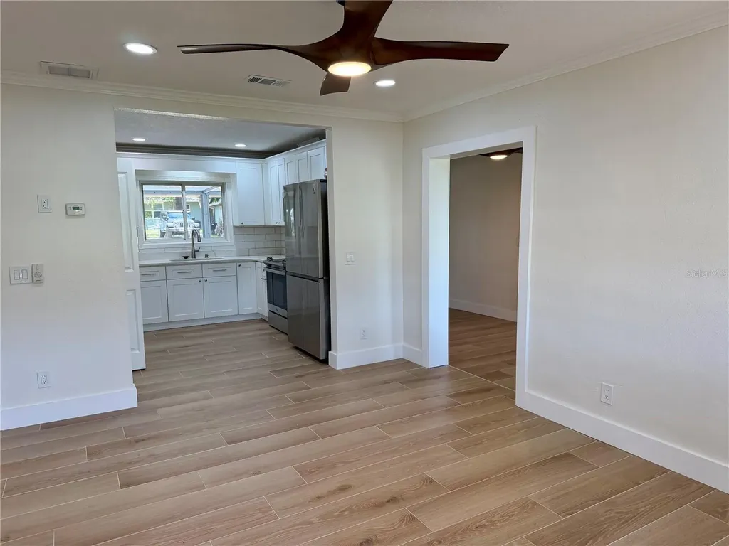 301 S Seminole Avenue Minneola FL 34715