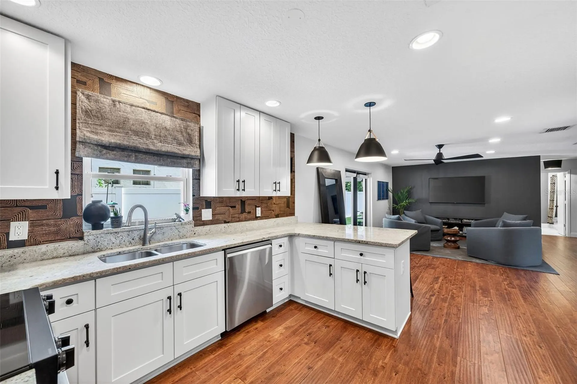 1523 Eastin Avenue Orlando FL 32804