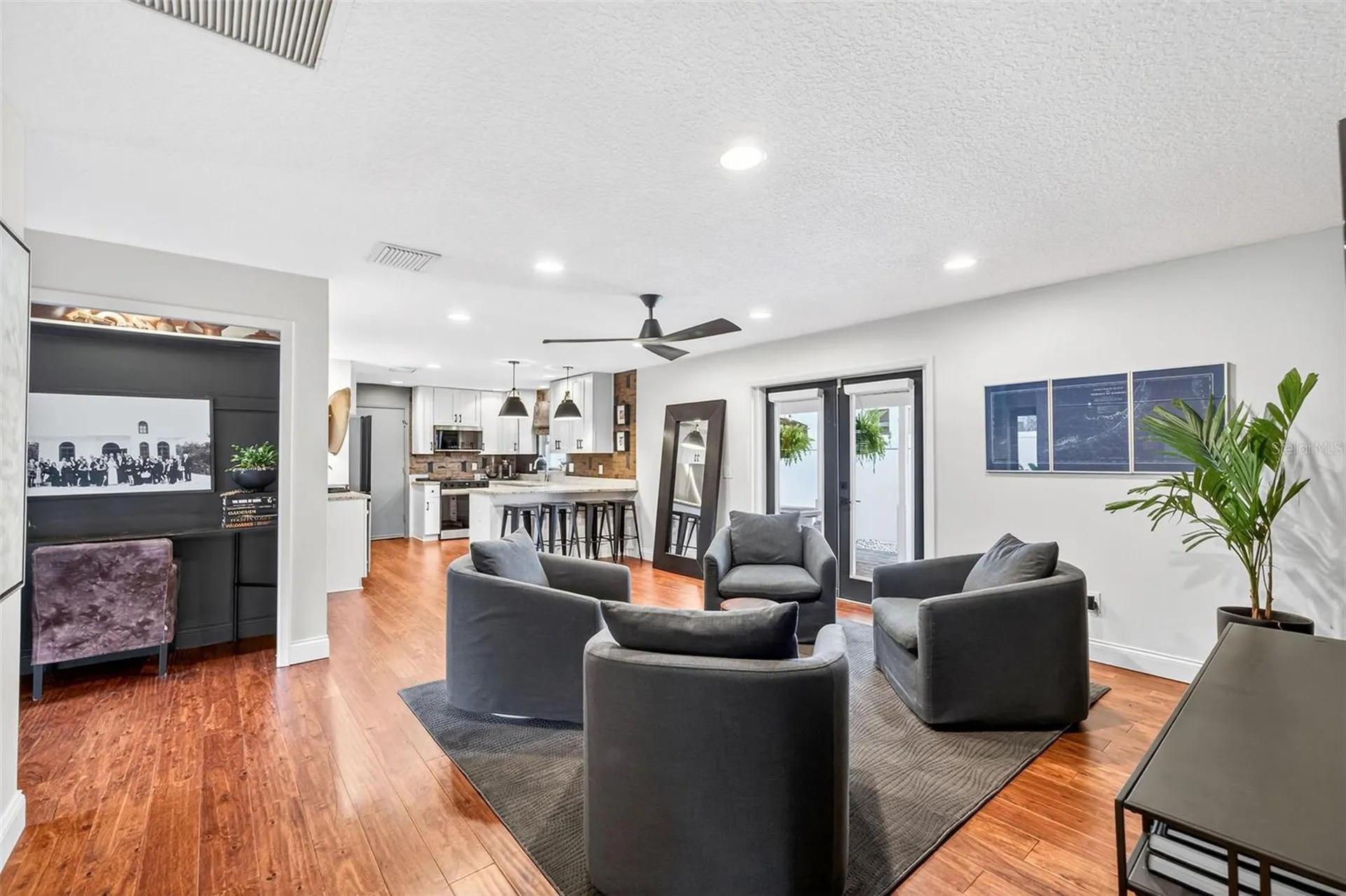 1523 Eastin Avenue Orlando FL 32804