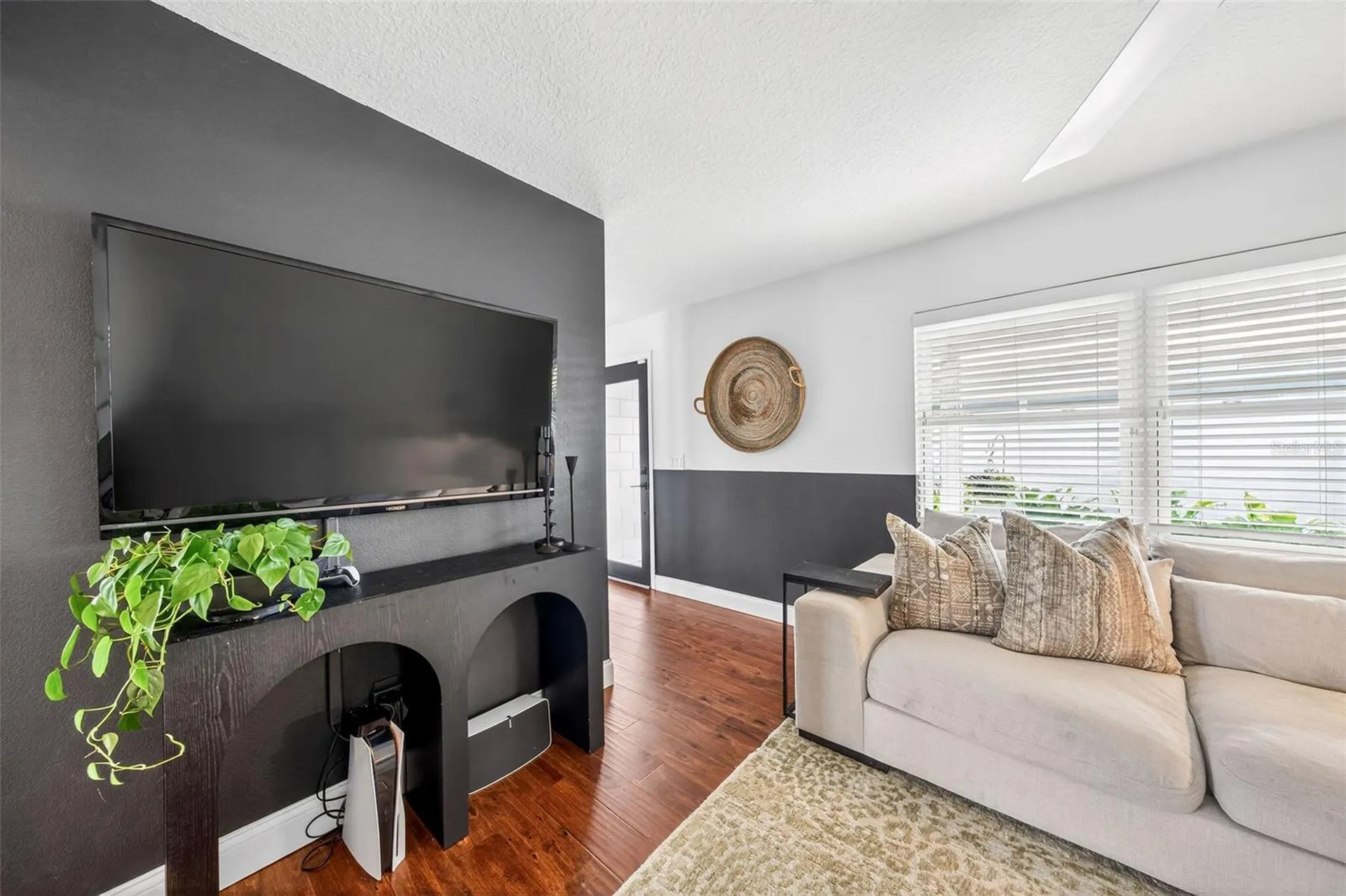 1523 Eastin Avenue Orlando FL 32804