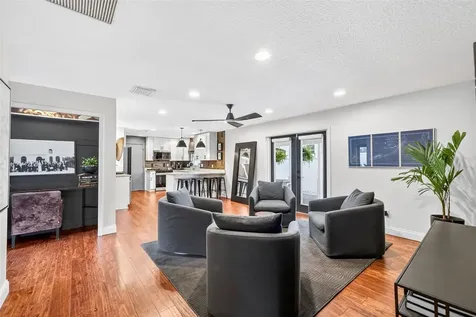 1523 Eastin Avenue Orlando FL 32804
