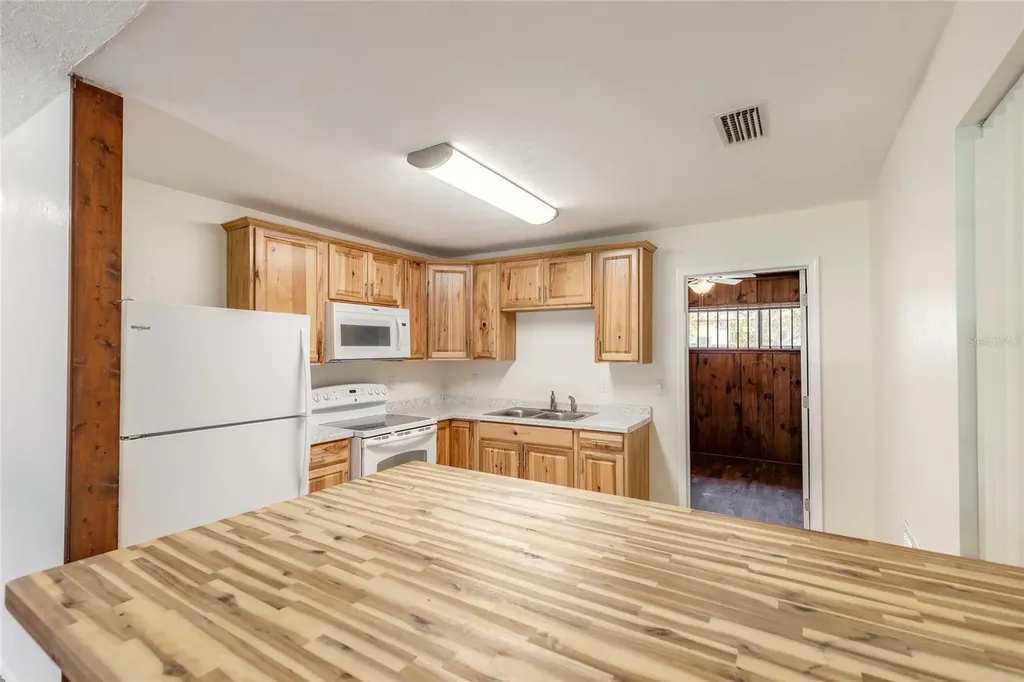 1584 Valencia Avenue Daytona Beach FL 32117