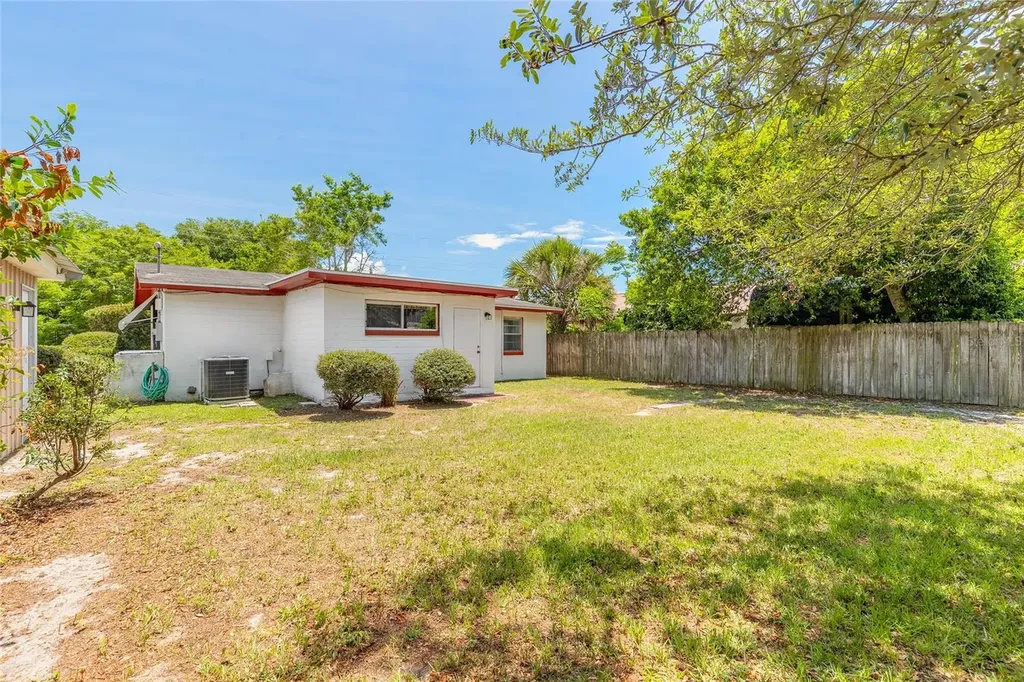 1584 Valencia Avenue Daytona Beach FL 32117