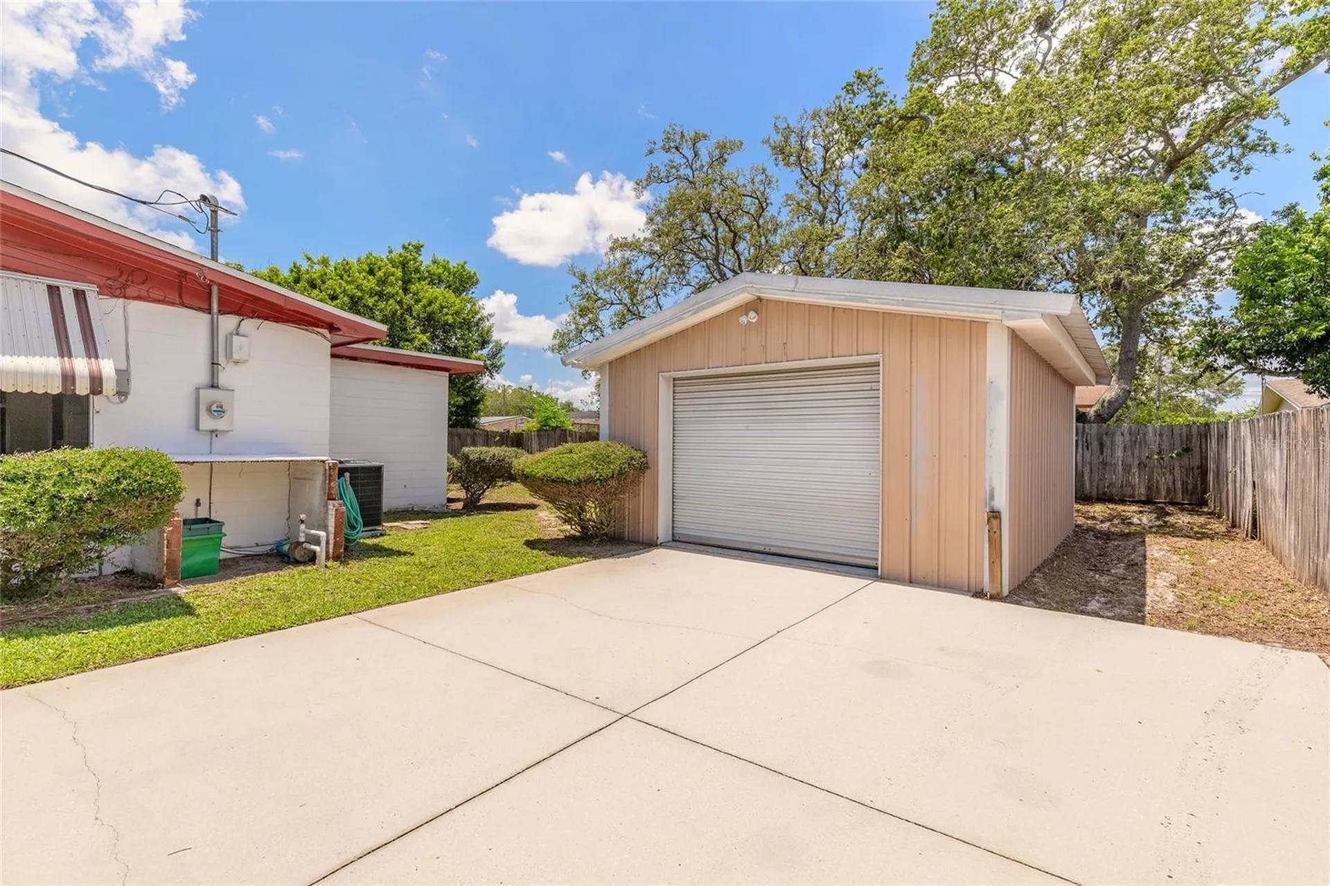 1584 Valencia Avenue Daytona Beach FL 32117