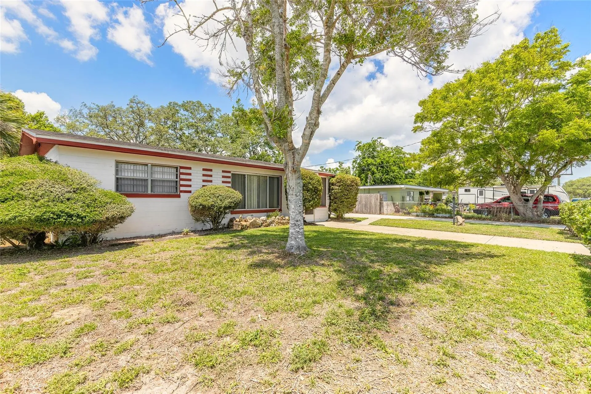 1584 Valencia Avenue Daytona Beach FL 32117