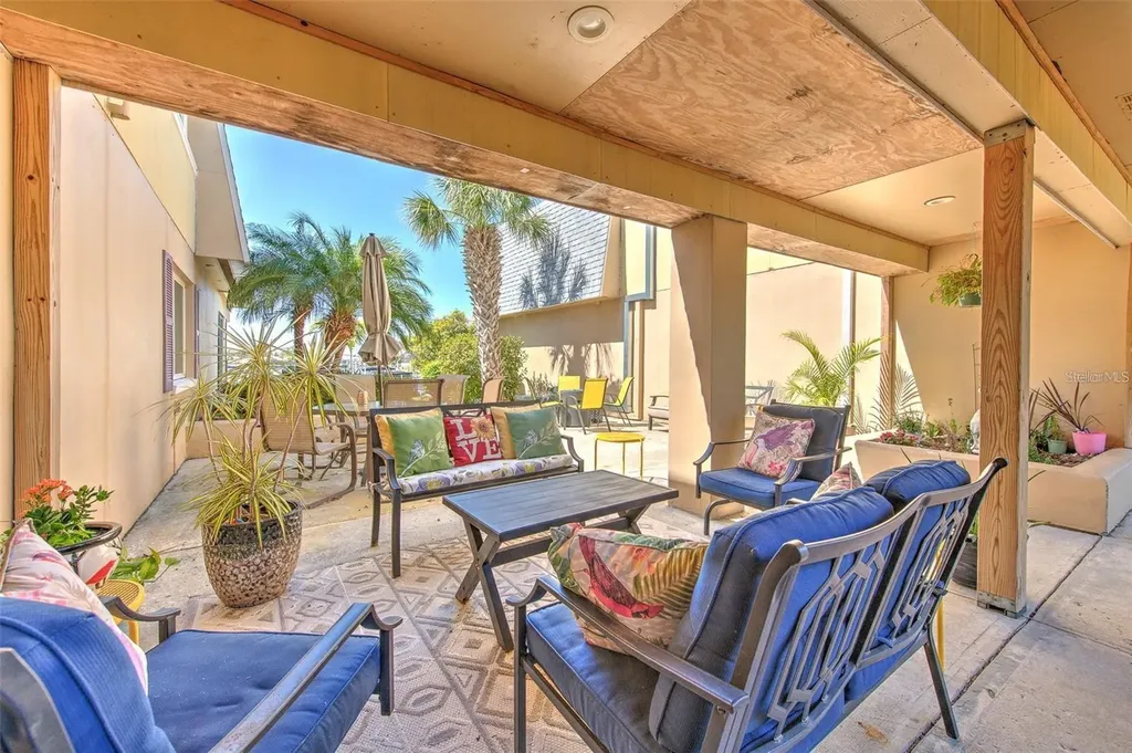 1008 Apollo Beach Boulevard Apollo Beach FL 33572