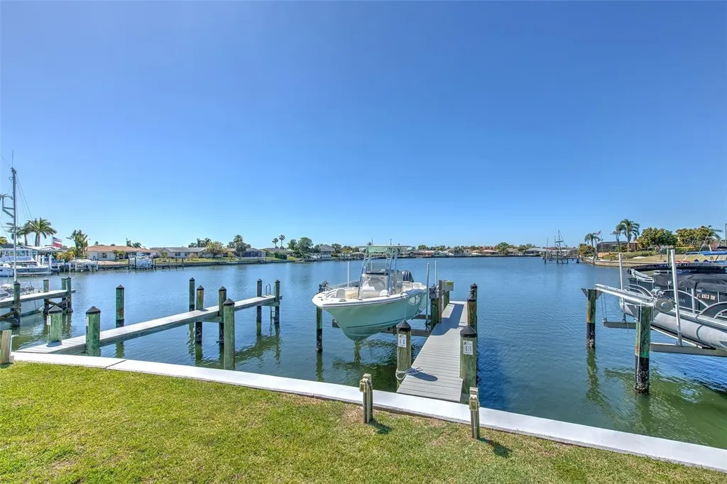 1008 Apollo Beach Boulevard Apollo Beach FL 33572