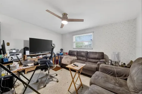 2615 Peel Avenue Orlando FL 32806