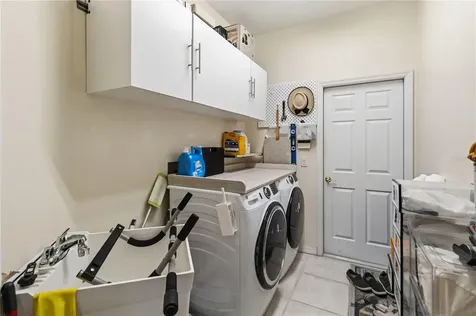 1215 Gatwick Loop Lake Mary FL 32746