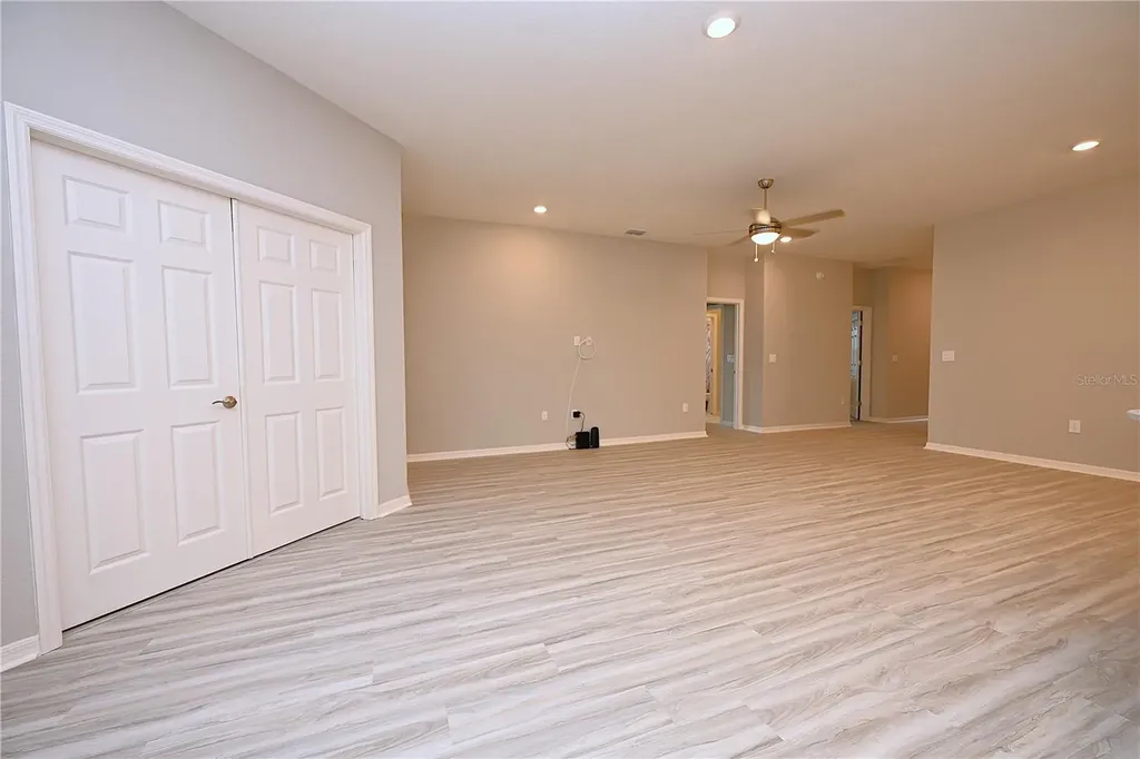 1731 Oceania Avenue Davenport FL 33837