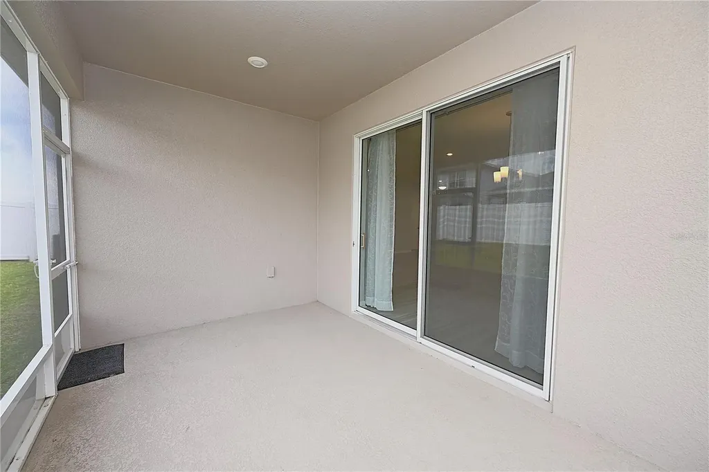 1731 Oceania Avenue Davenport FL 33837