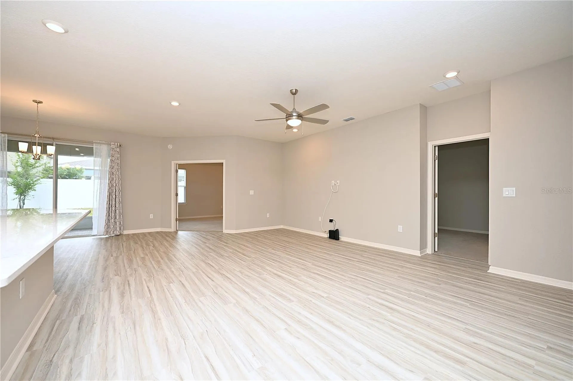 1731 Oceania Avenue Davenport FL 33837