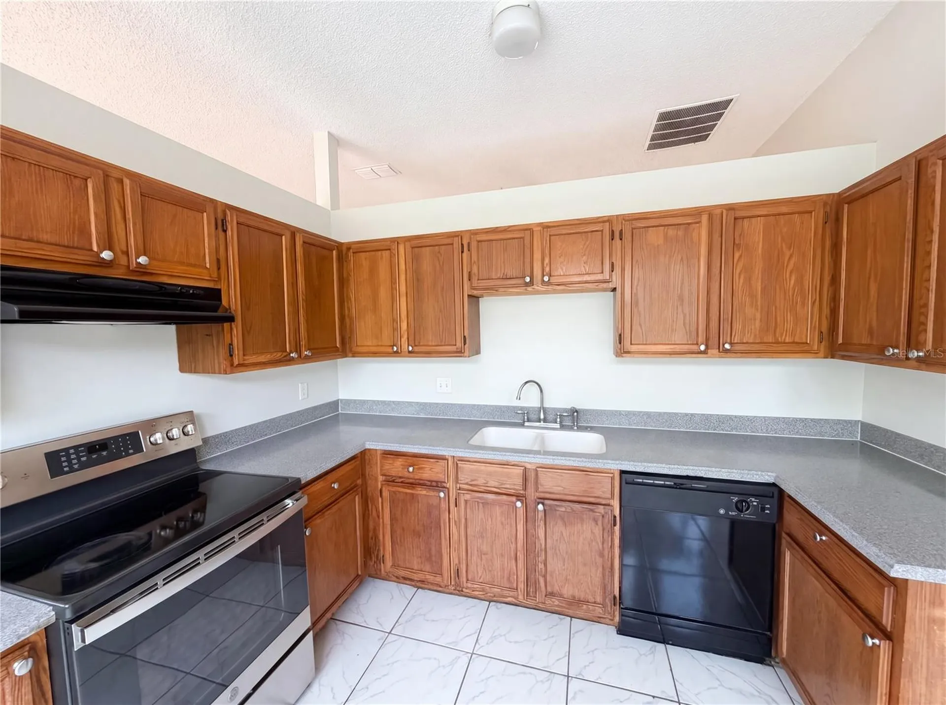 5263 Clarion Oaks Drive Orlando FL 32808
