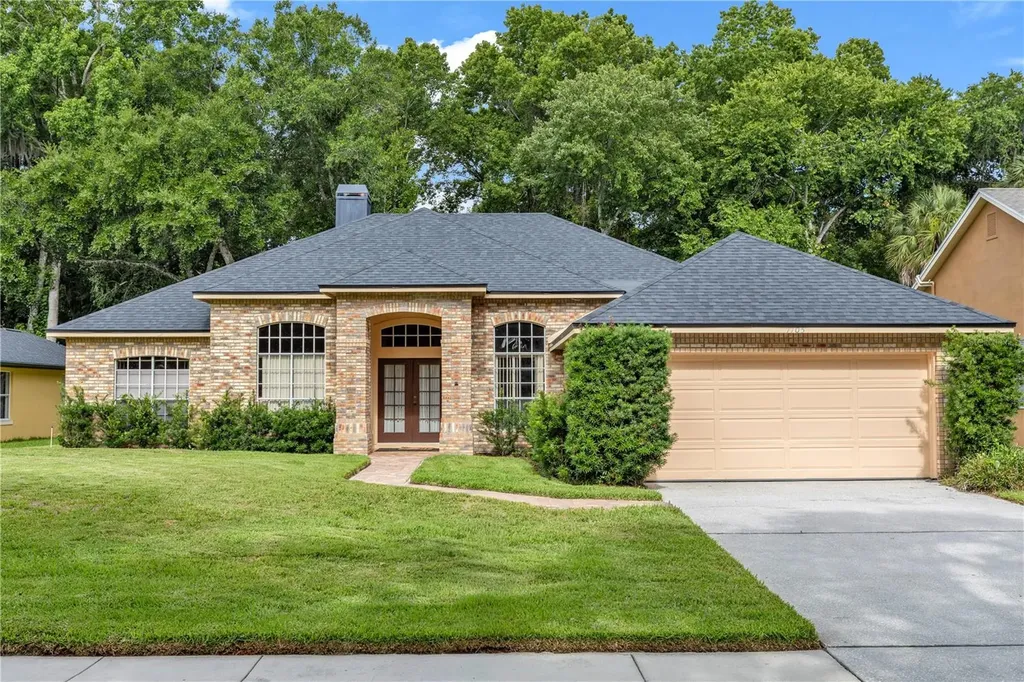 1105 Twin Oaks Circle Oviedo FL 32765