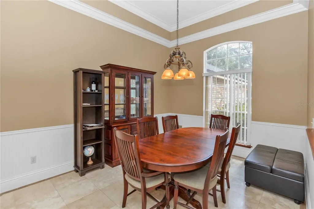 1105 Twin Oaks Circle Oviedo FL 32765