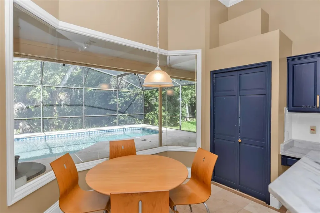 1105 Twin Oaks Circle Oviedo FL 32765
