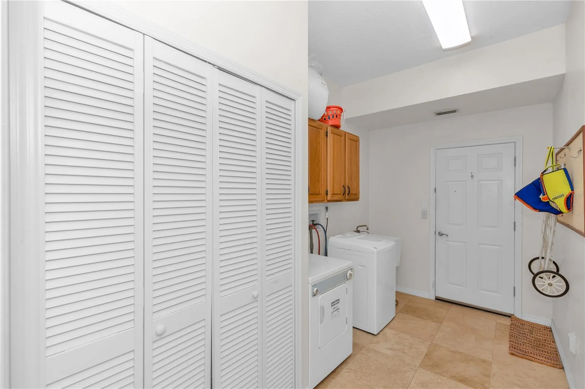 1105 Twin Oaks Circle Oviedo FL 32765