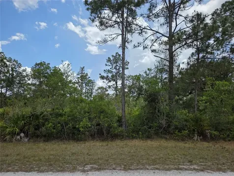 915 Laguna Drive Indian Lake Estates FL 33855
