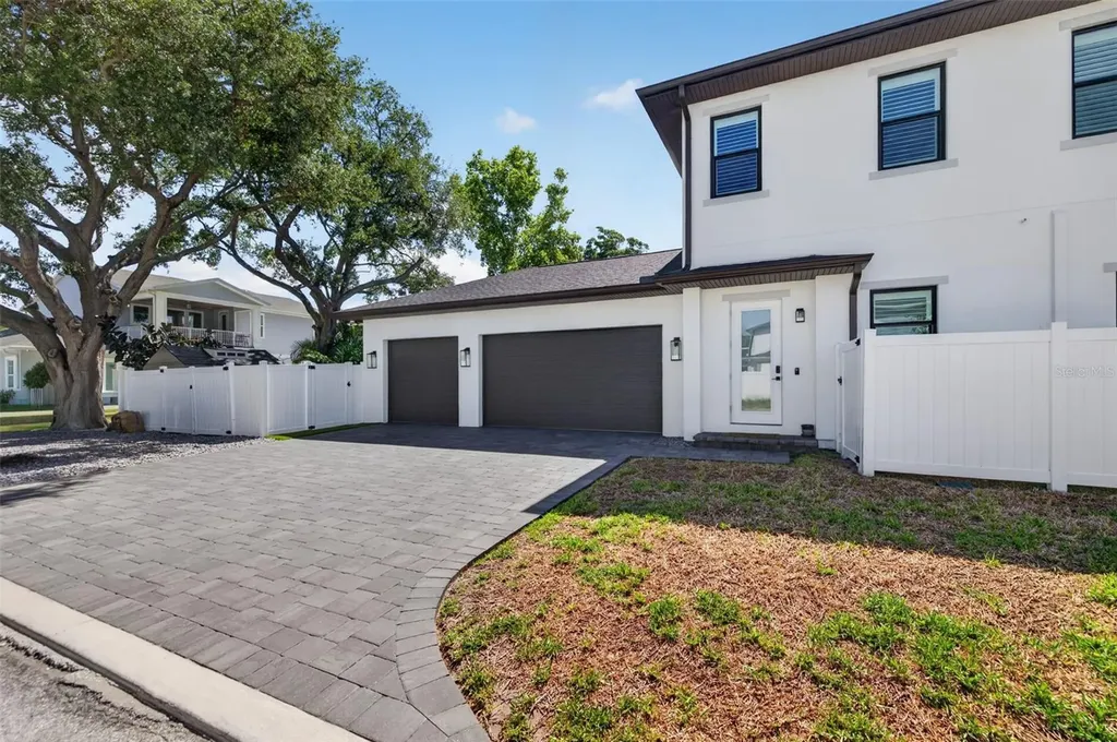 4015 W Zelar Street Tampa FL 33629