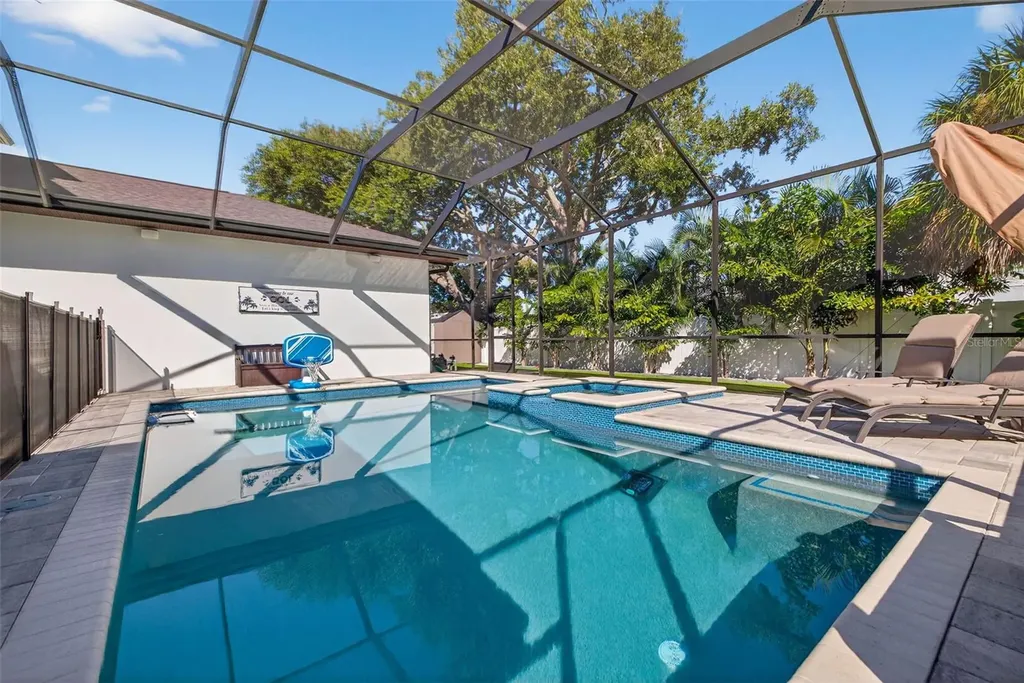 4015 W Zelar Street Tampa FL 33629