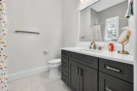 4015 W Zelar Street Tampa FL 33629