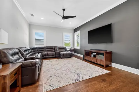 4015 W Zelar Street Tampa FL 33629