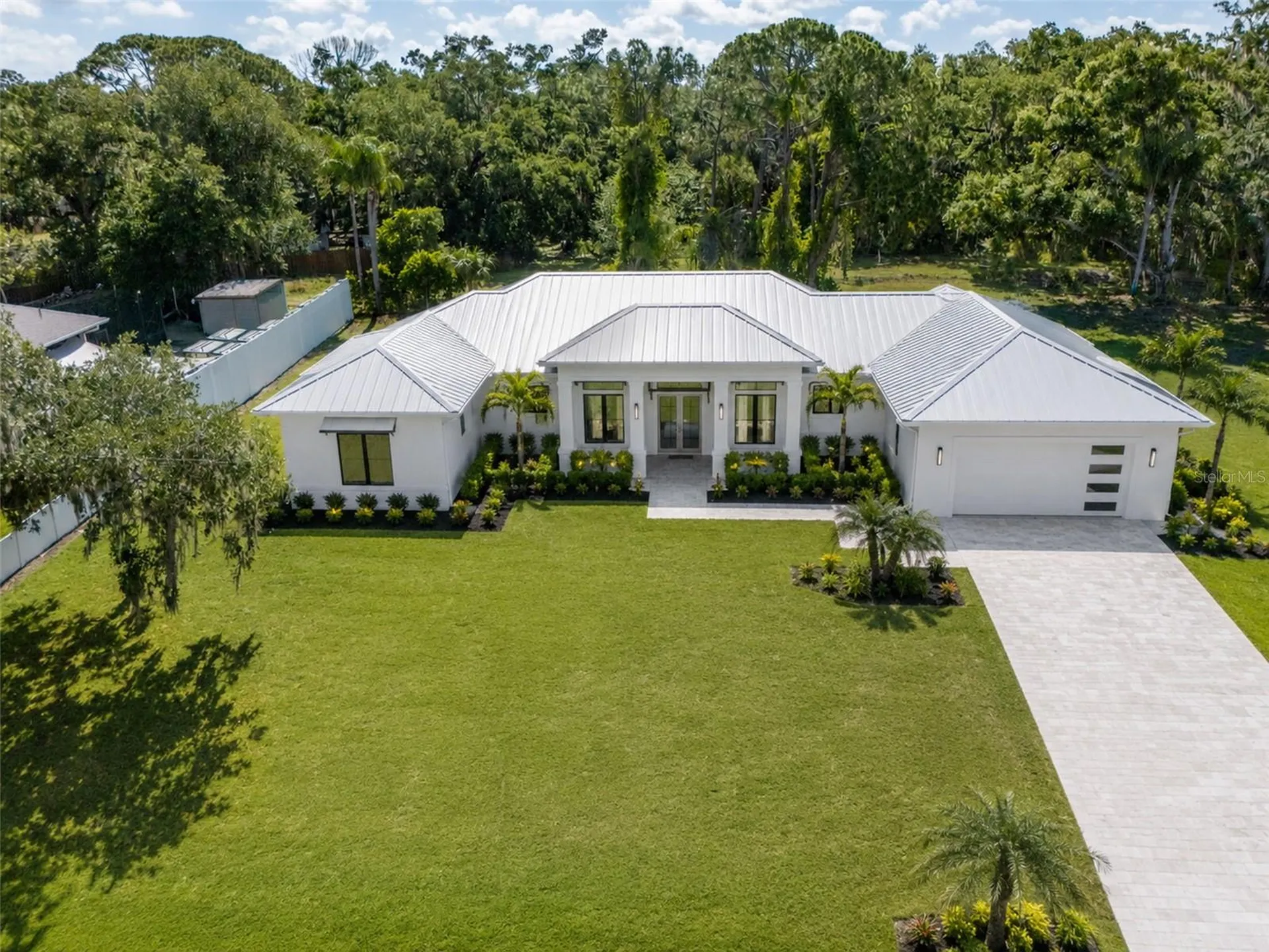 1941 E Leewynn Drive Sarasota FL 34240