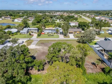 1941 E Leewynn Drive Sarasota FL 34240