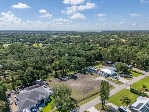 1941 E Leewynn Drive Sarasota FL 34240