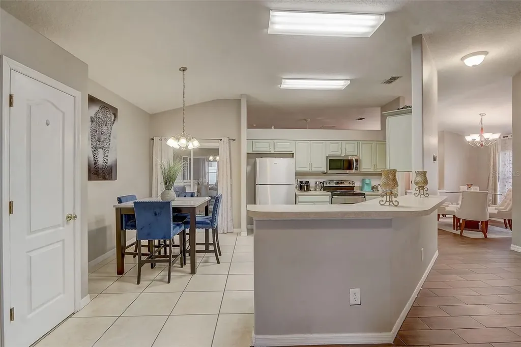 129 Compass Rose Dr Brook Groveland FL 34736