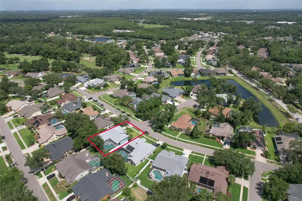 2327 Eagle Bluff Drive Valrico FL 33596
