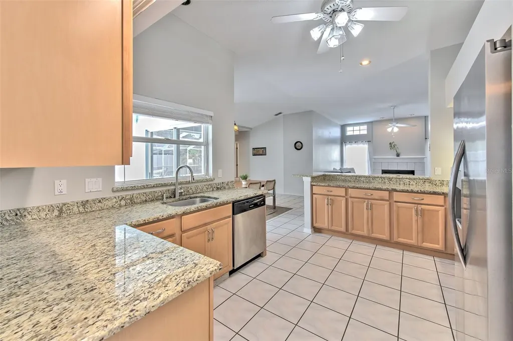 2327 Eagle Bluff Drive Valrico FL 33596