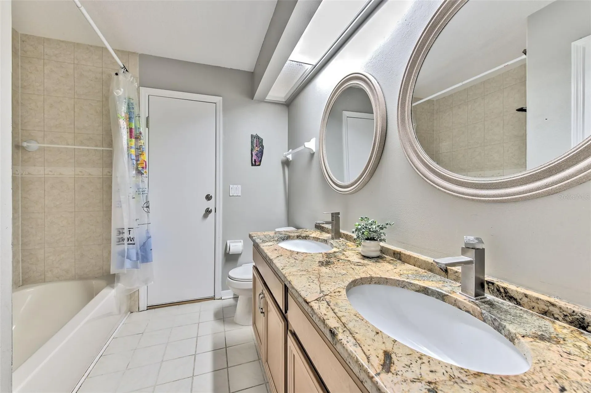 2327 Eagle Bluff Drive Valrico FL 33596