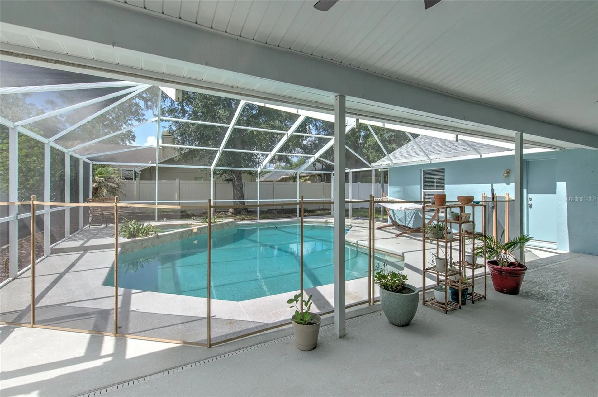 2327 Eagle Bluff Drive Valrico FL 33596
