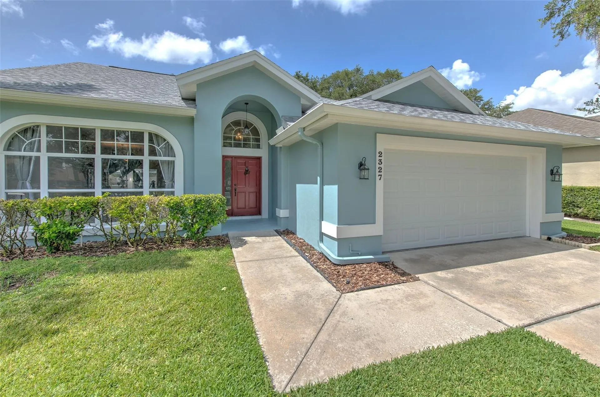 2327 Eagle Bluff Drive Valrico FL 33596
