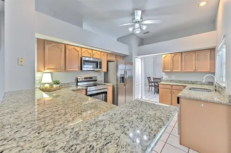 2327 Eagle Bluff Drive Valrico FL 33596