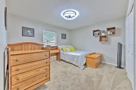 2327 Eagle Bluff Drive Valrico FL 33596