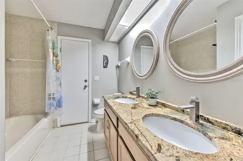 2327 Eagle Bluff Drive Valrico FL 33596