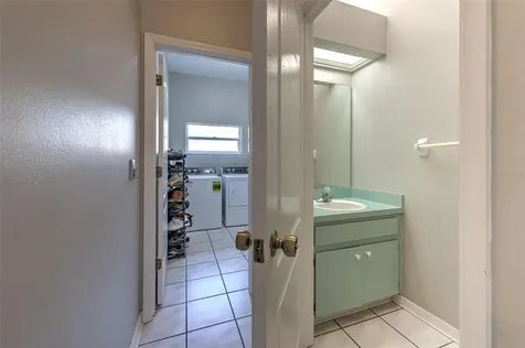 2327 Eagle Bluff Drive Valrico FL 33596